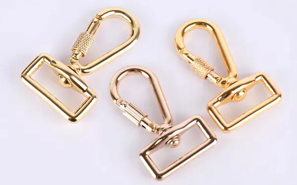 Case 7 Twist Lock1 WOZO Sourcing